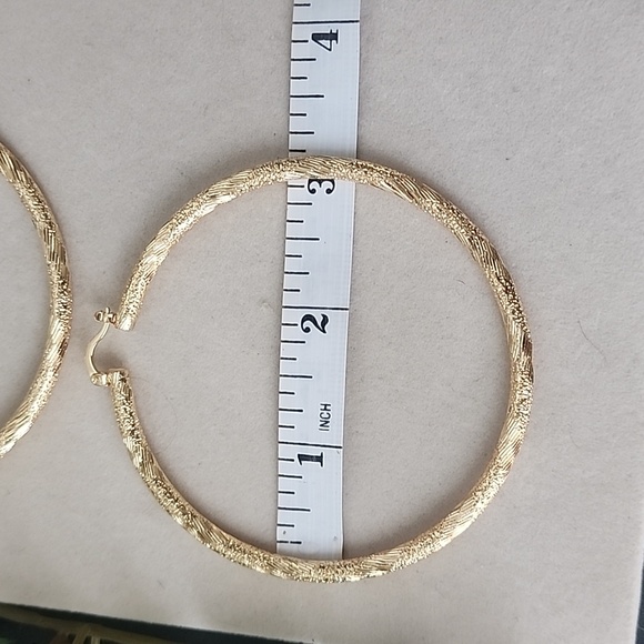 Large Gold Hoop Earrings Shimmer Style Design - Picture 7 of 7